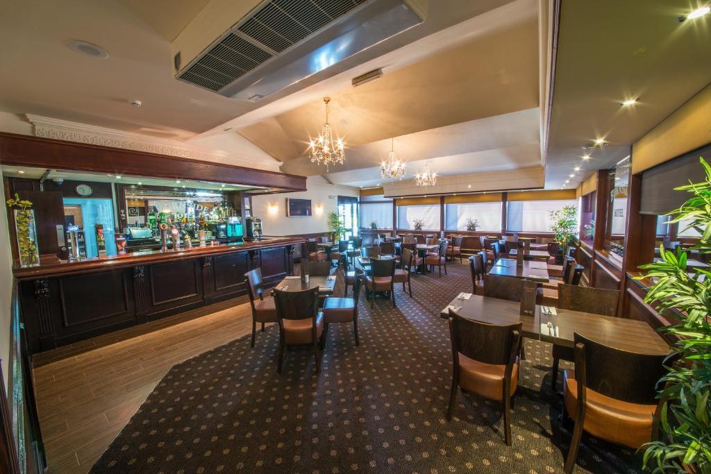 The Burnside Hotel — Photos 2